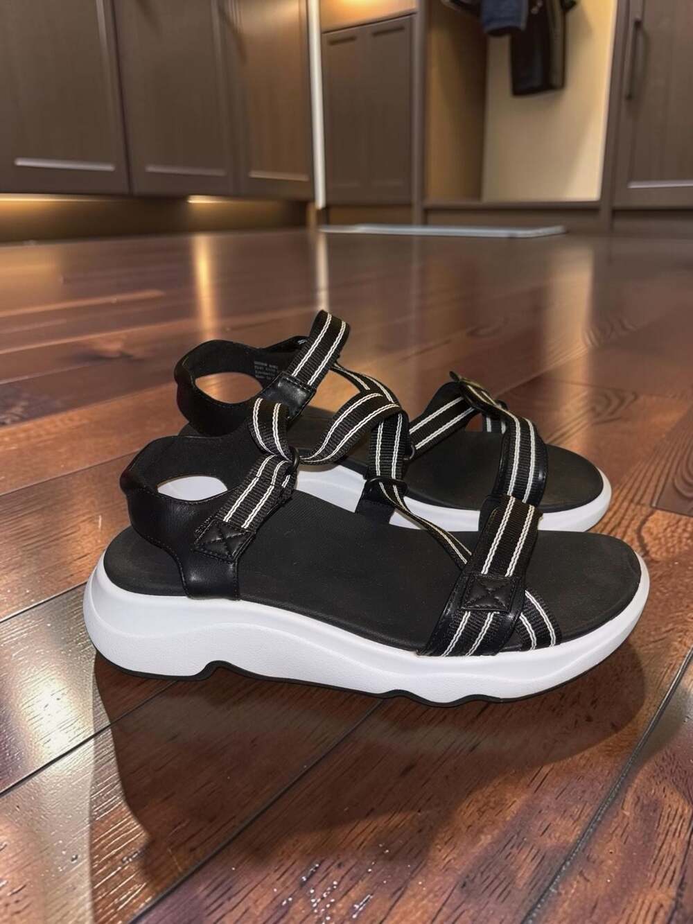 Aetrex Marz Adjustable Sport Sandal in Black
